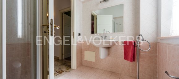 3 bedrooms Apartment in Messina, Italy No. 105808 5