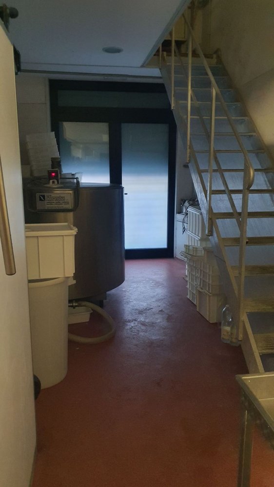 Склад 200м² в Луино, Италия № 255045