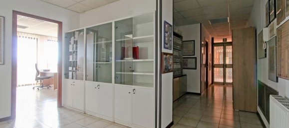 426m² Office in Rome, Italy No. 338953 11