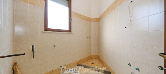 3 bedrooms House in Ruffano, Italy No. 59669 9