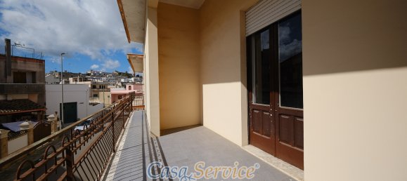 3 bedrooms House in Ruffano, Italy No. 59669 5