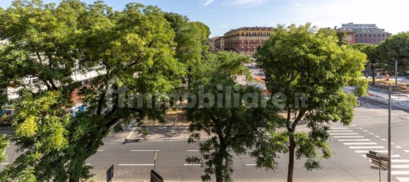 4 Schlafzimmer Wohnung in Bologna, Italy, Nr. 318912 13
