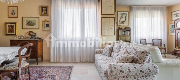 4 Schlafzimmer Wohnung in Bologna, Italy, Nr. 318912 4