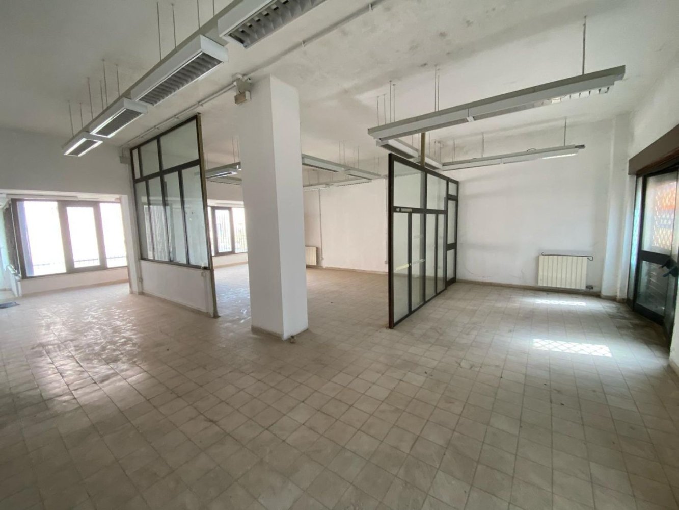 Gewerbliche Immobilie in Tivoli, Italy 150m², Nr. 369769