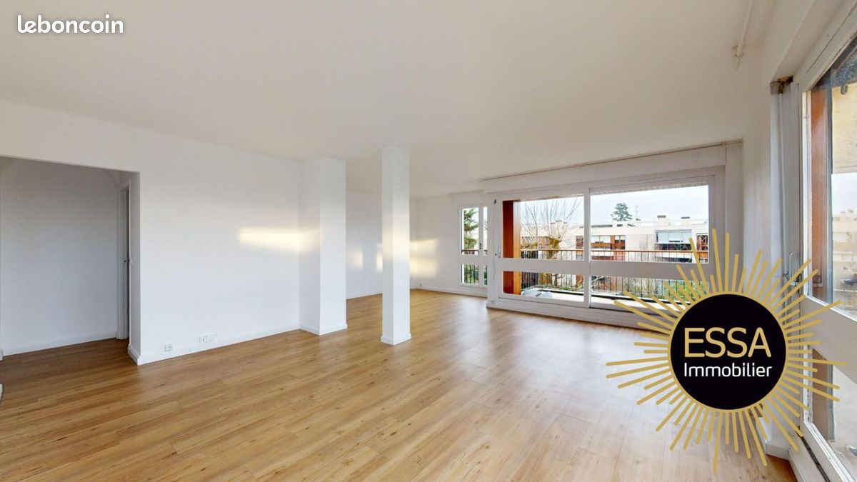 Apartamento de 4 dormitorios en Yvelines, France No. 330681