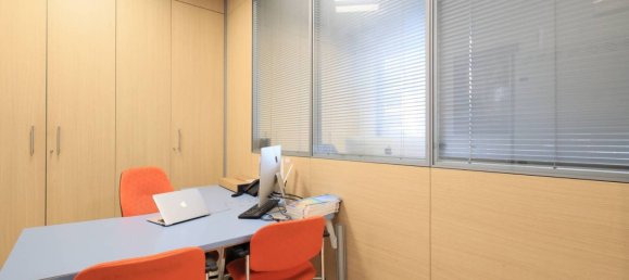 Propiedad comercial de 3 habitaciónes en Rimini, Italy No. 20629 6