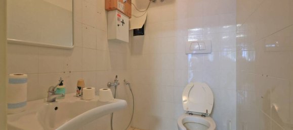 Propiedad comercial de 3 habitaciónes en Rimini, Italy No. 20629 19