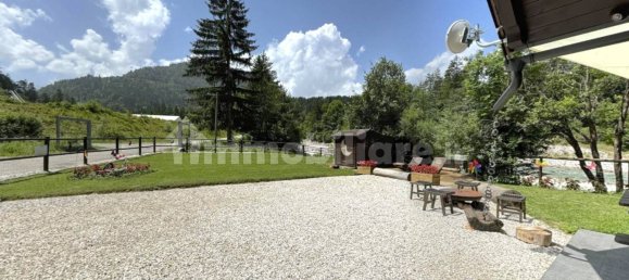 2 bedrooms House in Udine, Italy No. 135074 3