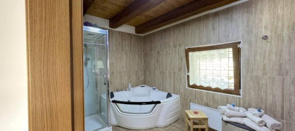 2 bedrooms House in Udine, Italy No. 135074 12