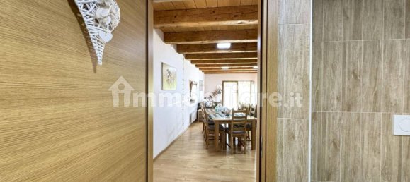 2 bedrooms House in Udine, Italy No. 135074 10