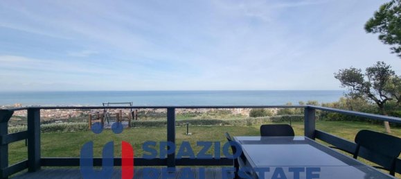 5 rooms Building in Roseto degli Abruzzi, Italy No. 38049 13