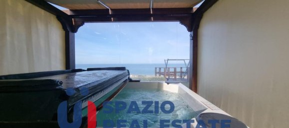 5 rooms Building in Roseto degli Abruzzi, Italy No. 38049 17