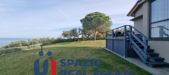 5 rooms Building in Roseto degli Abruzzi, Italy No. 38049 16