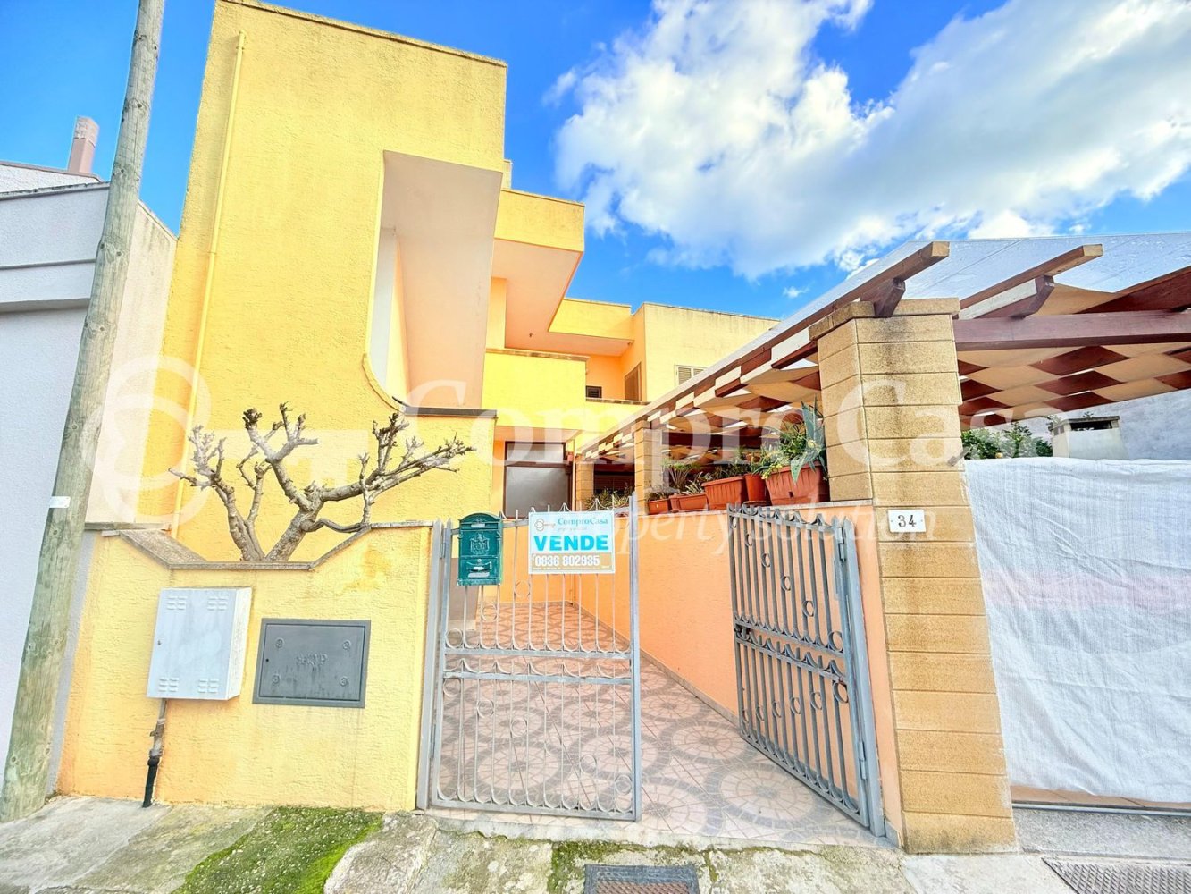 6-Zimmer Haus in Uggiano la Chiesa, Italy, Nr. 43313