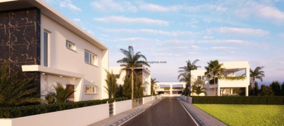 3 bedrooms House in Ayia Napa, Cyprus No. 24009 8