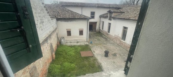 5 rooms Building in Gualtieri, Italy No. 38798 22