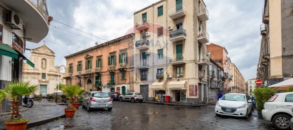 Apartamento T2 em Catania, Italy N.º 61997 29