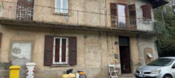 4 rooms Apartment in Varese, Italy No. 274049 4