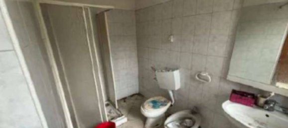 4 rooms Apartment in Varese, Italy No. 274049 3