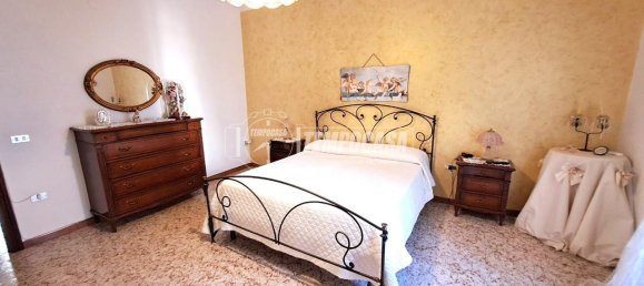 3 rooms Apartment in Adelfia, Italy No. 14811 17