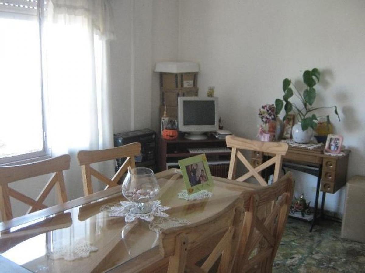 4 غرف نوم منزل في Moron, Argentina رقم 7671