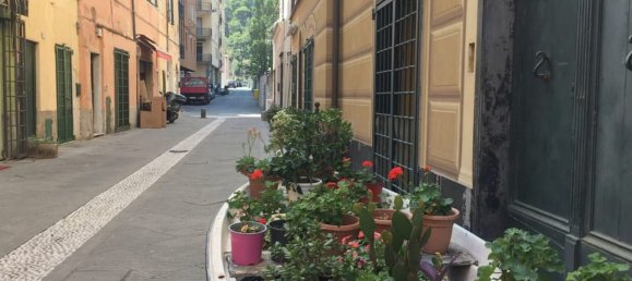 5 rooms Apartment in Borghetto Santo Spirito, Italy No. 165692 2