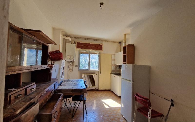 Apartamento de 4 divisões em Castel d'Aiano, Italy N.º 230915