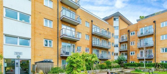 2 Schlafzimmer Wohnung in Croydon, United Kingdom, Nr. 7992 11