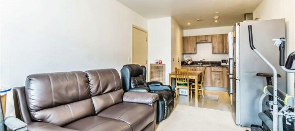 2 Schlafzimmer Wohnung in Croydon, United Kingdom, Nr. 7992 10