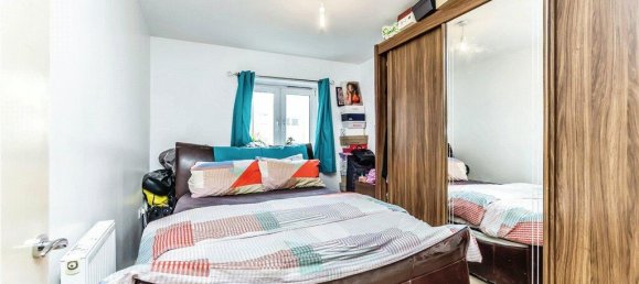 2 Schlafzimmer Wohnung in Croydon, United Kingdom, Nr. 7992 8