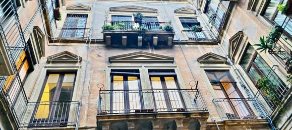 Квартира с 4 комнатами в Катания, Италия № 290451 24