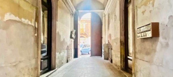 Квартира с 4 комнатами в Катания, Италия № 290451 25