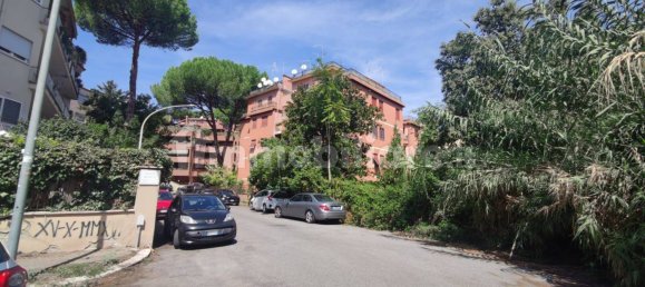 2 bedrooms Apartment in Rome, Italy No. 372938 3