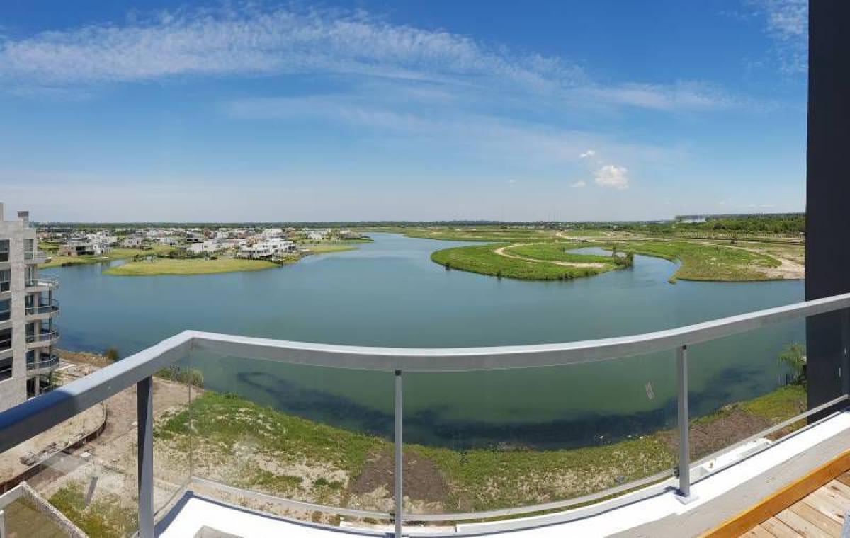 4 bedrooms Apartment in Tigre, Argentina No. 12893