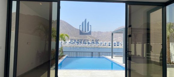 Villa T4 em Sharm, UAE N.º 8803 5