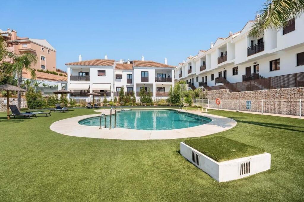 Moradia em banda T3 em Mijas, Spain N.º 217819