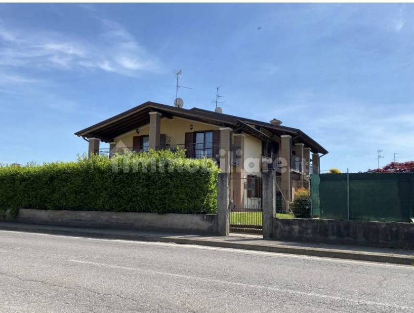 2 chambres Maison à Brandico, Italy No. 296800