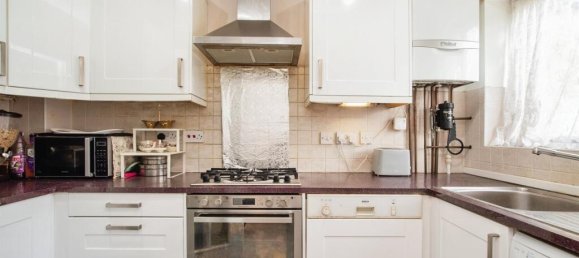 2 bedrooms House in Watford, United Kingdom No. 6052 4