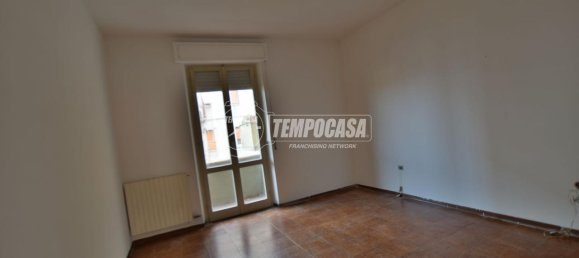 3-salle Appartement à Castelraimondo, Italy No. 146406 8