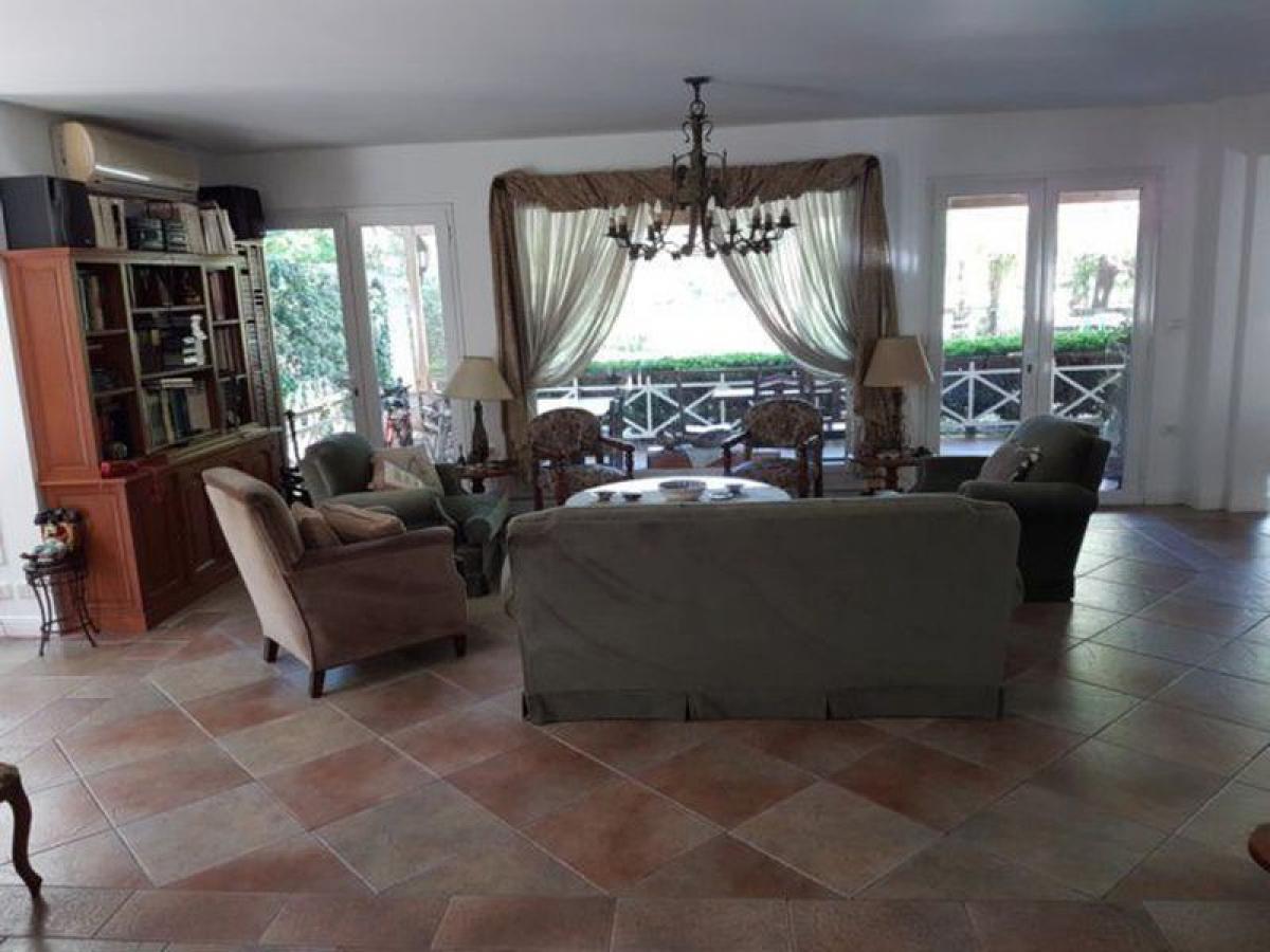 4 Schlafzimmer Haus in Esteban Echeverria, Argentina, Nr. 93319