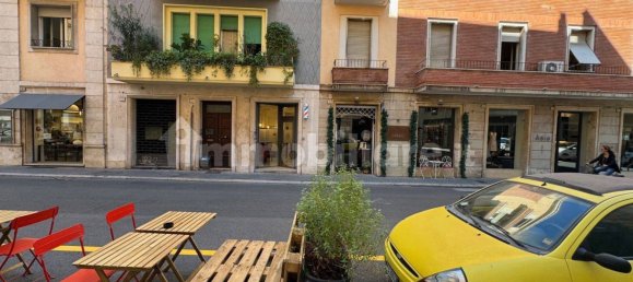 100m² Commercial property in Terni, Italy No. 353448 26