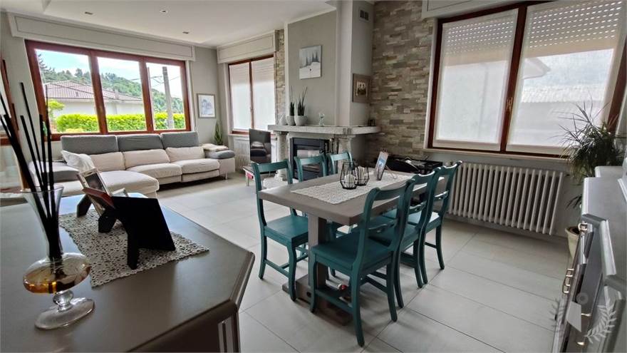 2 bedrooms House in Armeno, Italy No. 297207