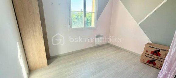 Casa de 3 dormitorios en Sainte-Genevieve, France No. 305595 4