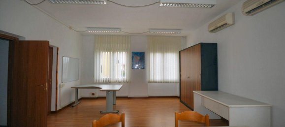  مستودع في Lucca, Italy 1100متر مربع رقم 85063 10