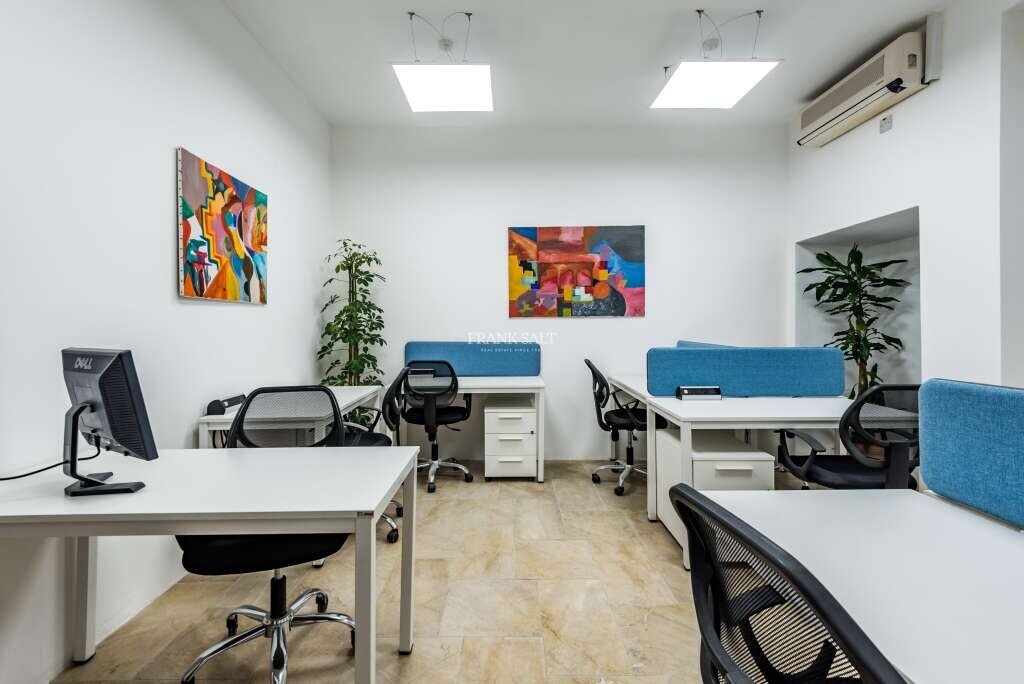 18m² Office in Valletta, Malta No. 12505