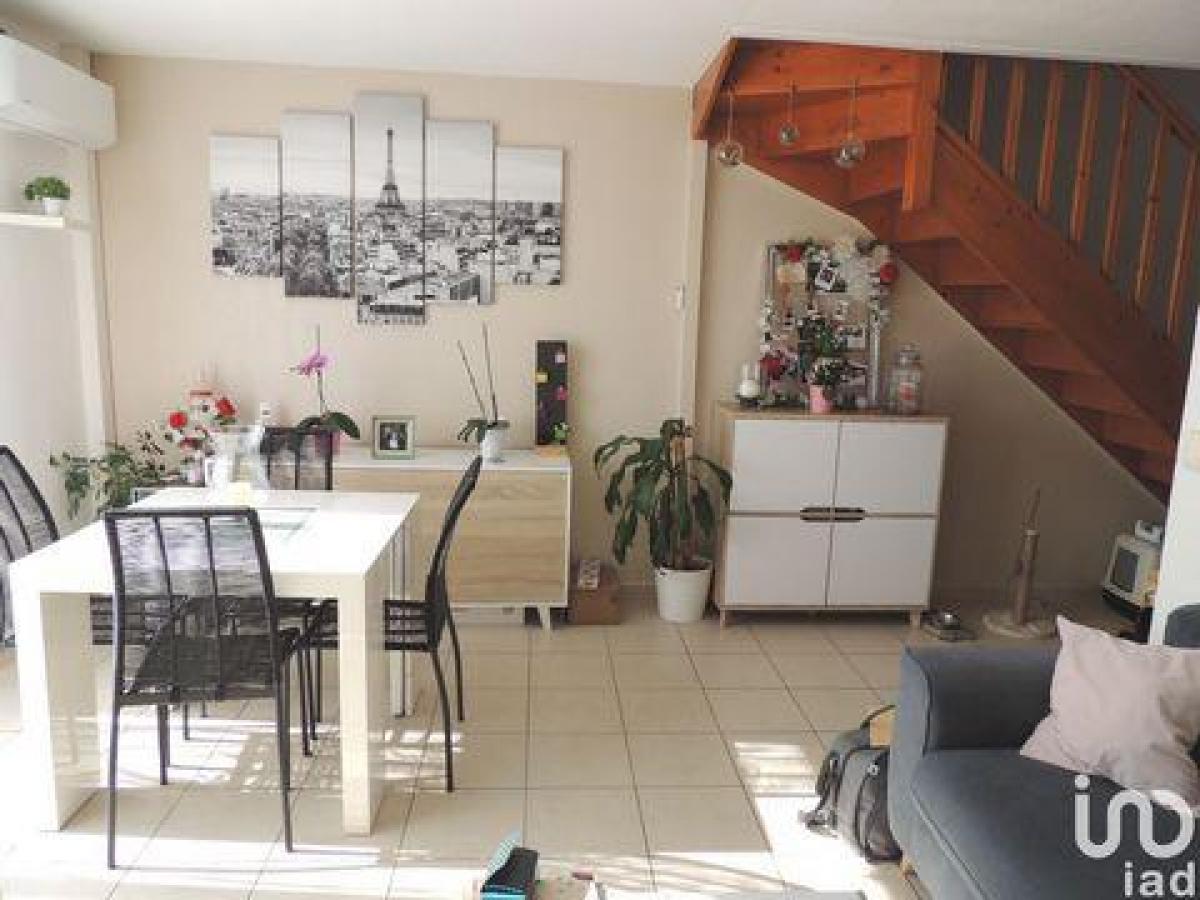 2 bedrooms Condo in Frontignan, France No. 30676