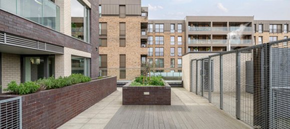 2 bedrooms Apartment in London, United Kingdom No. 7617 4