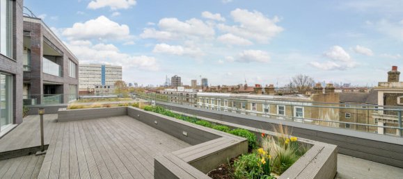 2 bedrooms Apartment in London, United Kingdom No. 7617 24