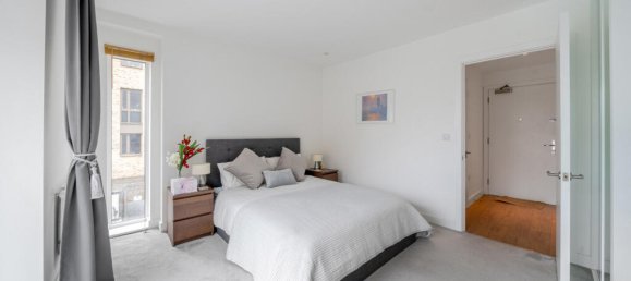 2 bedrooms Apartment in London, United Kingdom No. 7617 11