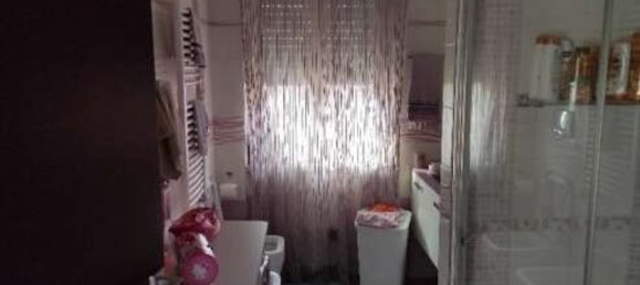 2-salle Appartement à Sesto San Giovanni, Italy No. 13897 4